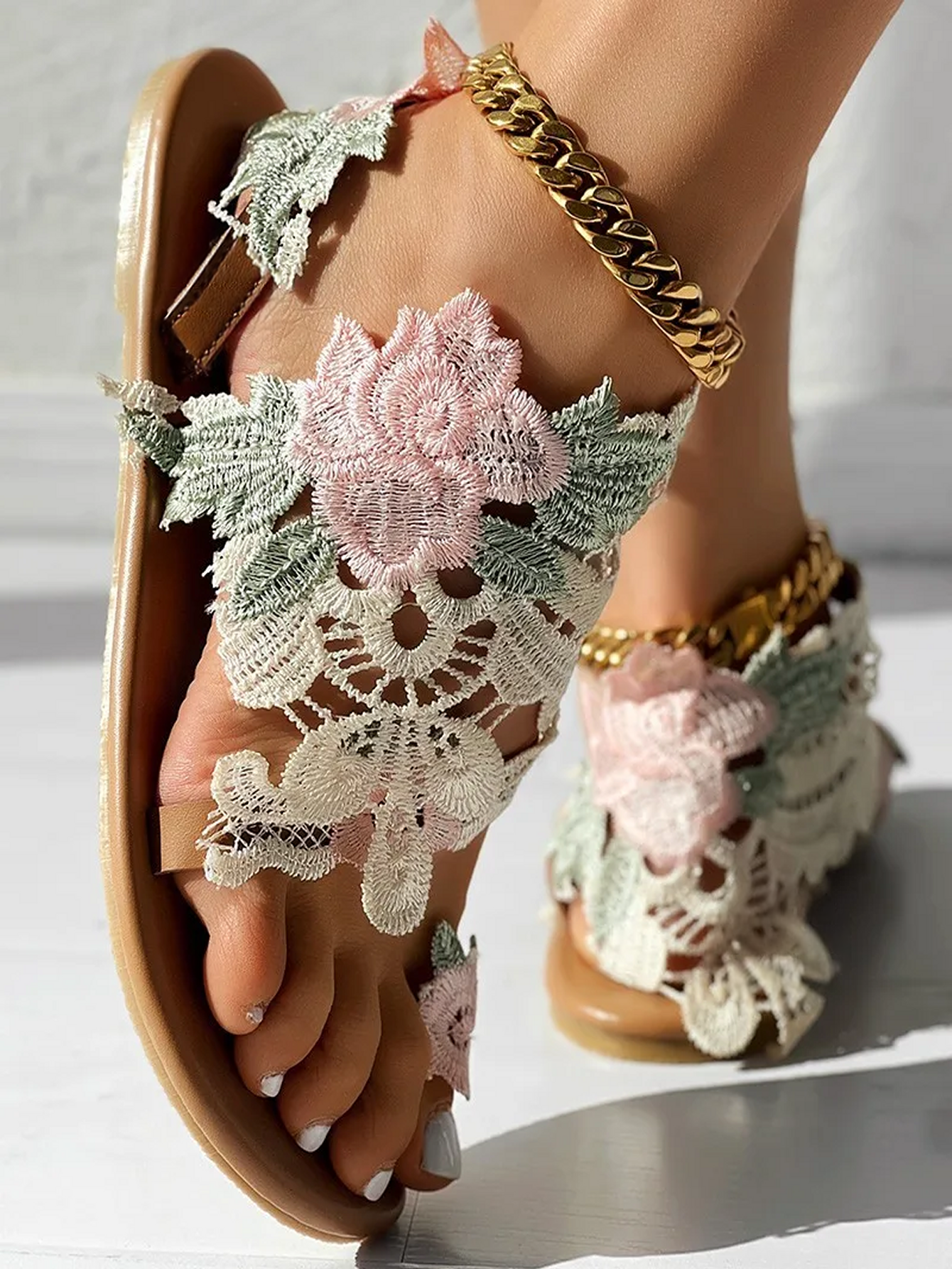 Minoa Laced Floral Pattern Summer Sandals